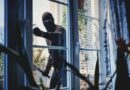 Sorprenden a sujeto, asomándose a casas ajenas