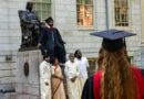 Harvard impugna en tribunales orden de Trump que prohíbe entrada de estudiantes y profesores extranjeros