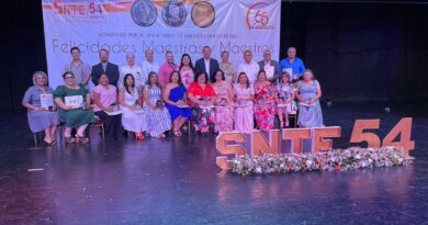 Reconoce SNTE 54 trayectoria de Docentes
