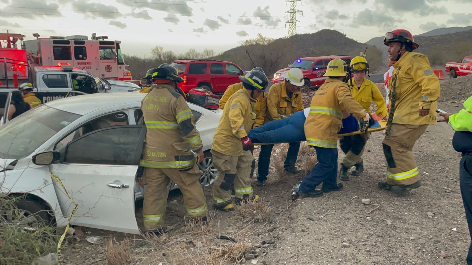 Abandonan a lesionadas en colisión