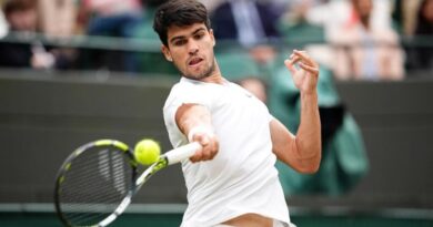 Carlos Alcaraz avanza a semifinales en Wimbledon