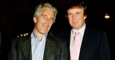 Crece la presión sobre Trump para publicar supuesta lista de clientes de Jeffrey Epstein