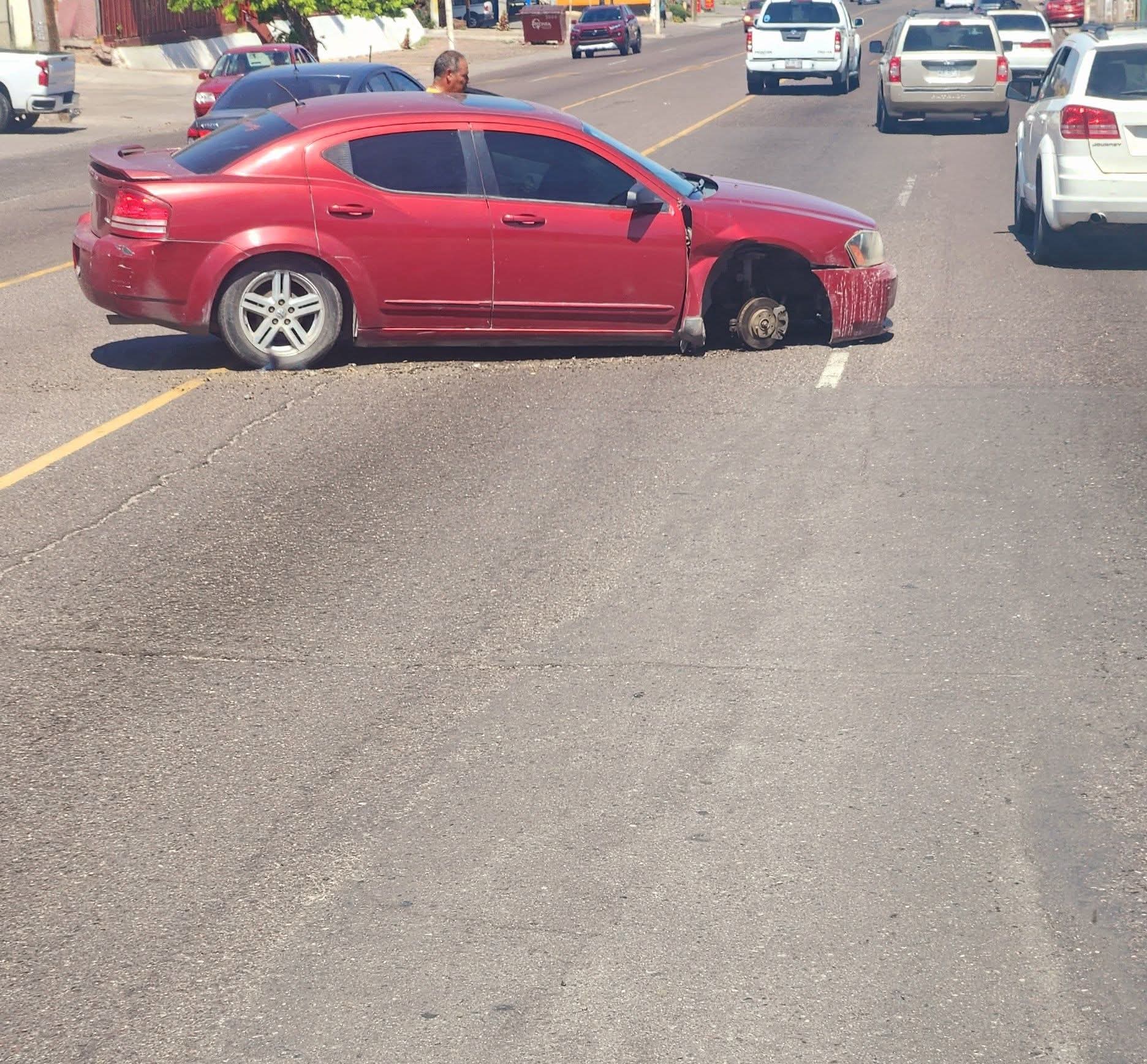 Sufre desperfecto mecánico
