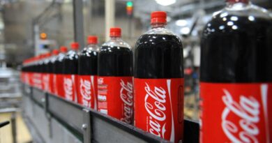 Cambio de jarabe de maíz por azúcar de caña en Coca-Cola podría afectar gravemente a agricultores en EE.UU.
