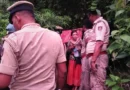Rescatan a mujer rusa y sus hijas que vivían en una cueva en el sur de India desde hace años