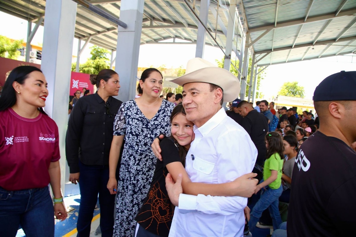 Gobernador Durazo impulsa formación de más de 100 mil niños y jóvenes con Centros de Bienestar