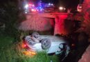Muere hombre tras volcamiento de auto en San Carlos