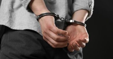Arrestan a tres sujetos.