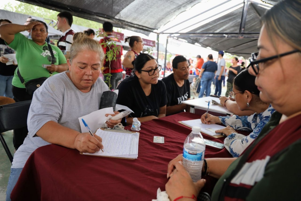 Con Sonora Atiende, Gobernador Durazo lleva servicios gratuitos a la colonia Jorge Valdez Muñoz