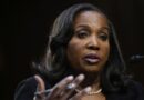 Gobernadora de la Fed, Lisa Cook, demanda a Trump por despido