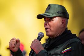 Venezuela desmantela más de 10 campamentos de grupos armados en su frontera con Colombia