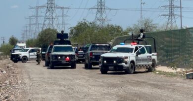 Detienen a hombre con armas de fuego