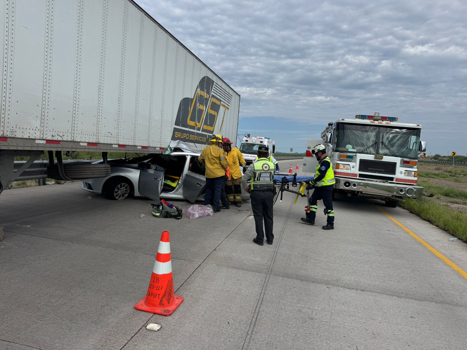 Resulta herido exbeisbolista en fuerte choque