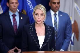 Bondi tras la culpabilidad de ‘El Mayo’ Zambada: “No hemos terminado, vamos por todos los ‘narcoterroristas'”