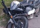 Se lesiona motociclista al caer