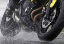 Se caen de motocicleta