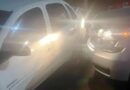 Participan tres vehículos en accidente