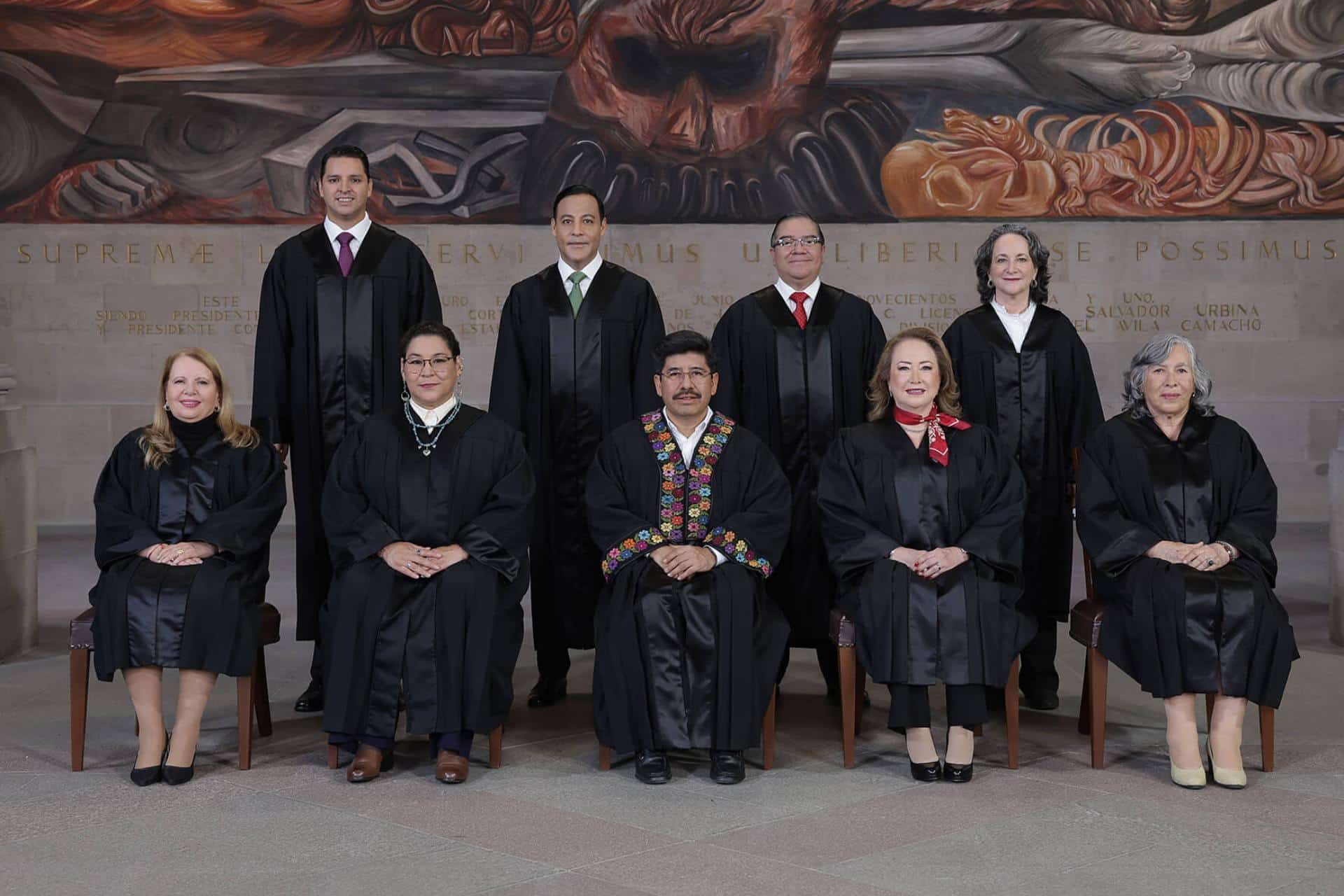 La SCJN da a conocer la foto oficial de los nuevos ministros