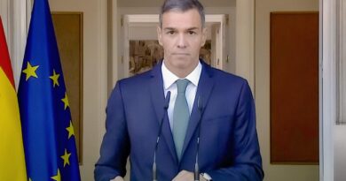 España anuncia embargo de armas a Israel y prohíbe el paso a barcos de combustible militar