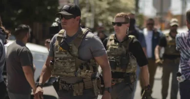 Agentes federales en Chicago y Boston en medio de operativos migratorios