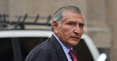 La FGR explica por qué no ha citado a declarar a Adán Augusto López