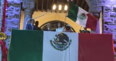 Encabeza alcaldesa Karla Córdova Grito de Independencia