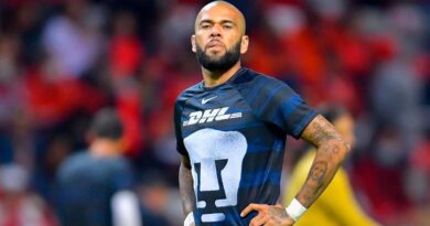 Dani Alves tendrá que indemnizar a Pumas por daños y perjuicios