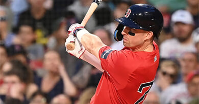Remonta Boston y vence a Arizona en su casa
