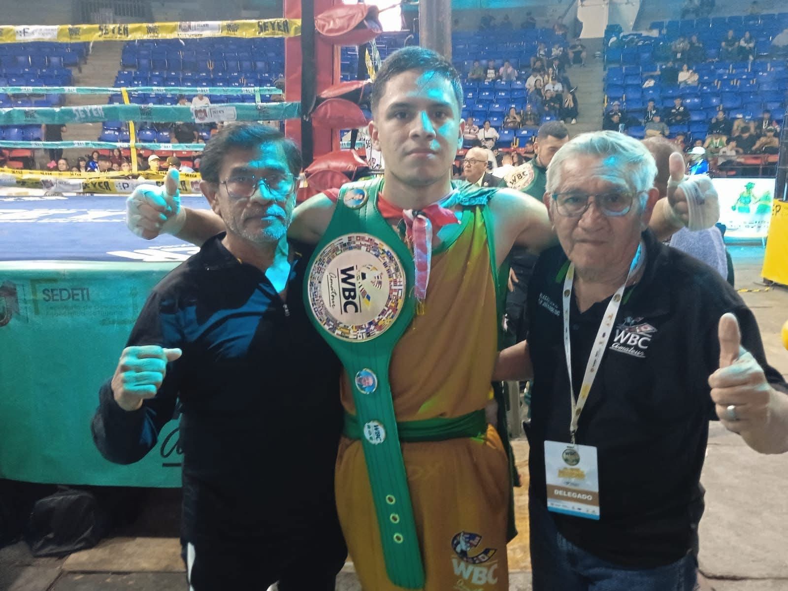 Logra Jorge Sánchez campeonato mundial de boxeo