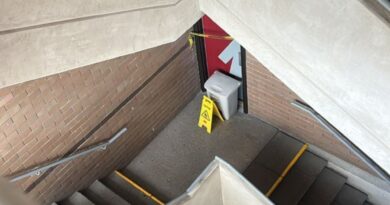 Encuentran feto en baño de universidad católica