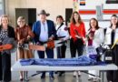 Recibe alcaldesa Karla Córdova González equipo para Bomberos en Meza Arizona