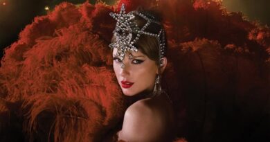 Taylor Swift Polariza con ‘The Life of a Showgirl’: Récords y Decepción en la Misma Balanza