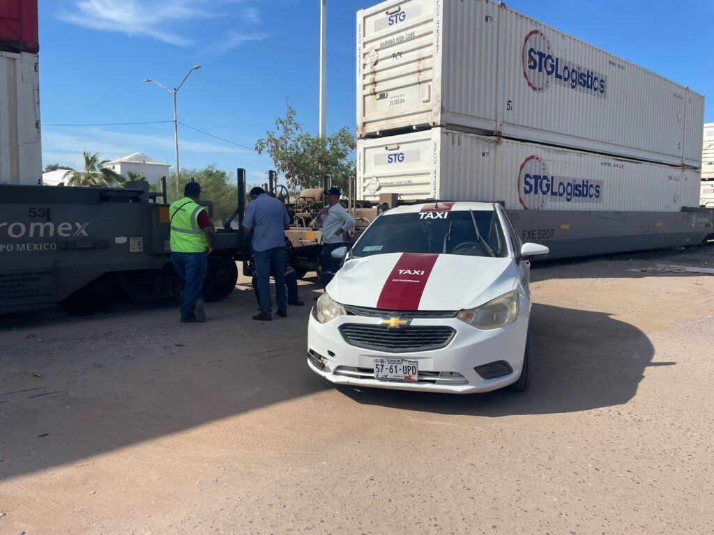 Embiste tren a taxi 3 212