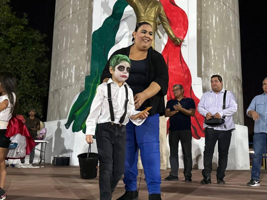 Con gran ambiente familiar se realiza la 5ta Caminata del Terror en Empalme 3 46 1