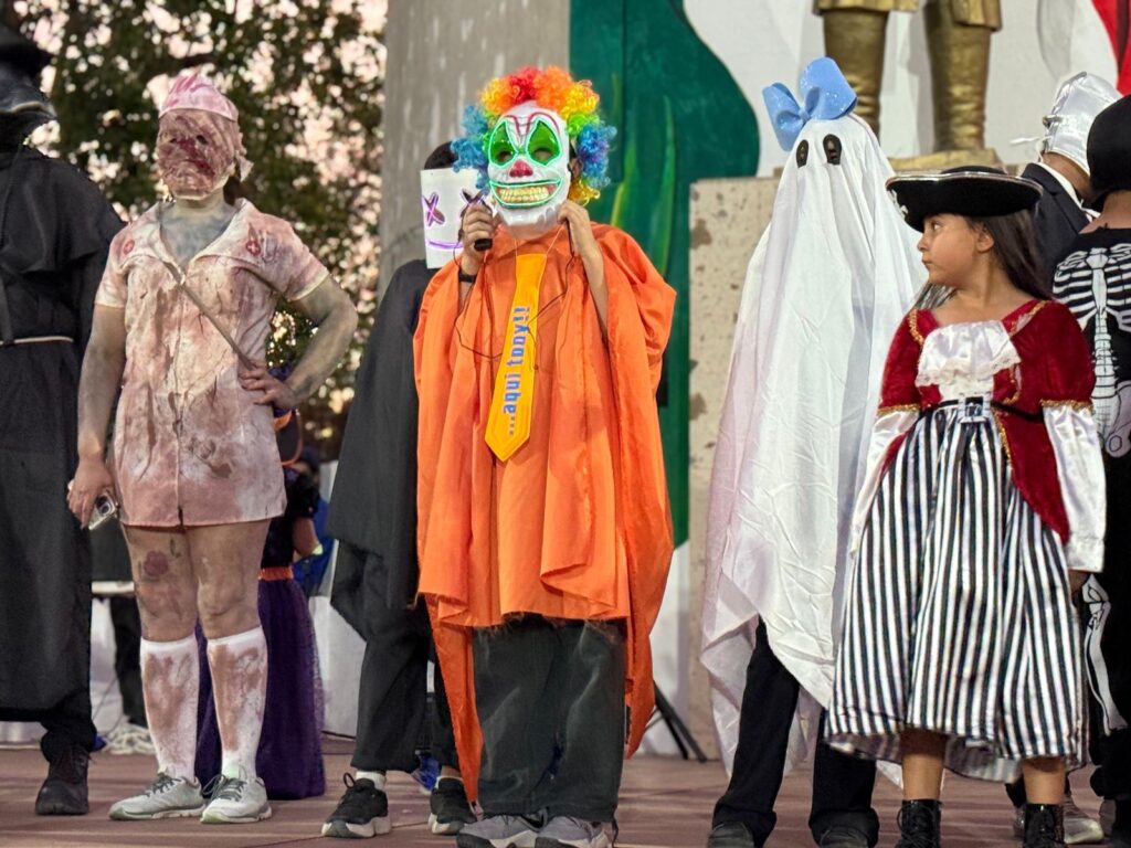 Con gran ambiente familiar se realiza la 5ta Caminata del Terror en Empalme 8 51 1