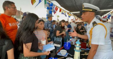 Se realiza Expo Semar en Guaymas