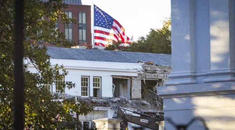 Empiezan a demoler parte de la Casa Blanca para construir el salon de baile de Donald Trump 1