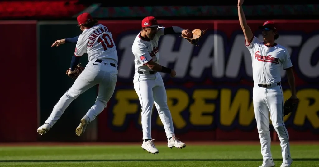 guardianes iguala serie de comodines al imponerse este miercoles a tigres 479864bb f026 46b1 b413 ab4fccb717a5 medialjnredespreviewcrop