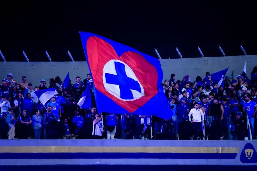 Muere un aficionado del cruz azul asfixiado