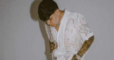 Fans estallan contra Junior H tras esperar más de seis horas en Tijuana