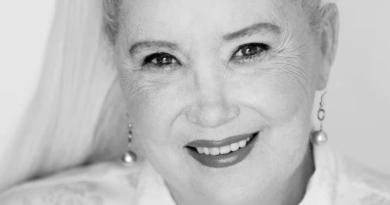 Muere Sally Kirkland, estrella de “Los Ángeles de Charlie” y ganadora del Globo de Oro, a los 84 años