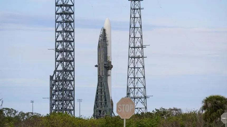 Jeff Bezos busca construir centros de datos en el espacio 2 jeff bezos