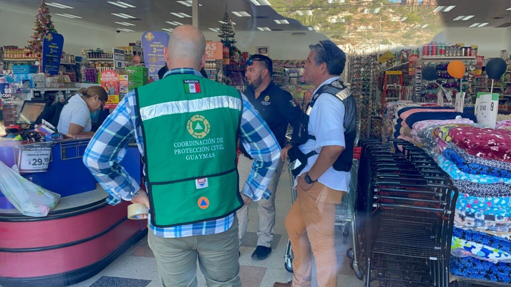 Clausuran tiendas Waldo´s en Guaymas 5 37