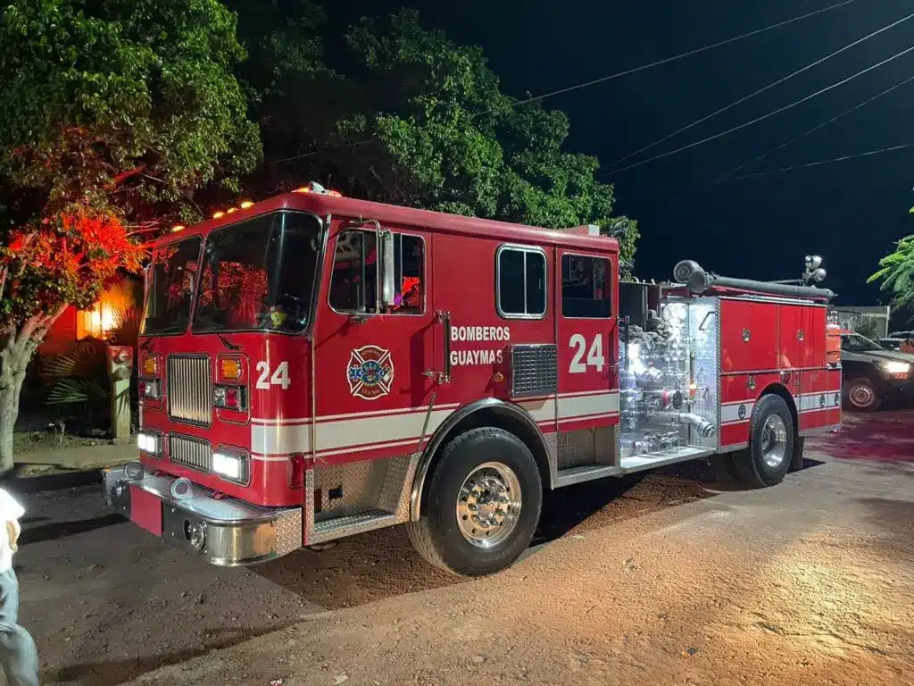 Se incendia vivienda en Ocotillo 1 4 384