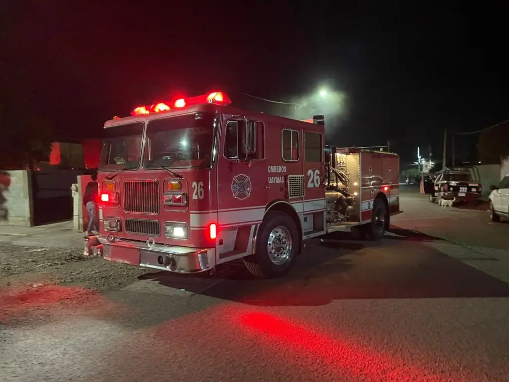 Se incendia vivienda en Ocotillo 1 6 386