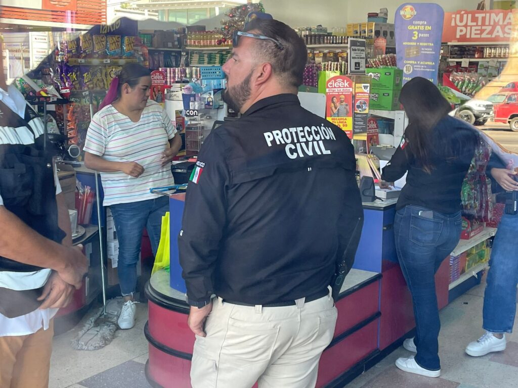 Clausuran tiendas Waldo´s en Guaymas 7 39