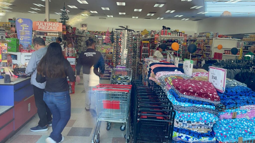 Clausuran tiendas Waldo´s en Guaymas 10 42
