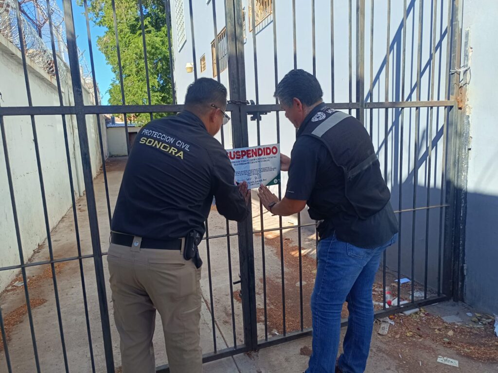 Suspende Protección Civil operaciones en edificio gubernamental 3 52