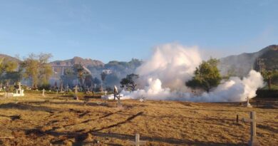 Fumigan  panteones para prevenir dengue