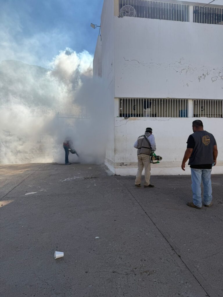 Se realiza fumigación en Cereso de Guaymas 3 63
